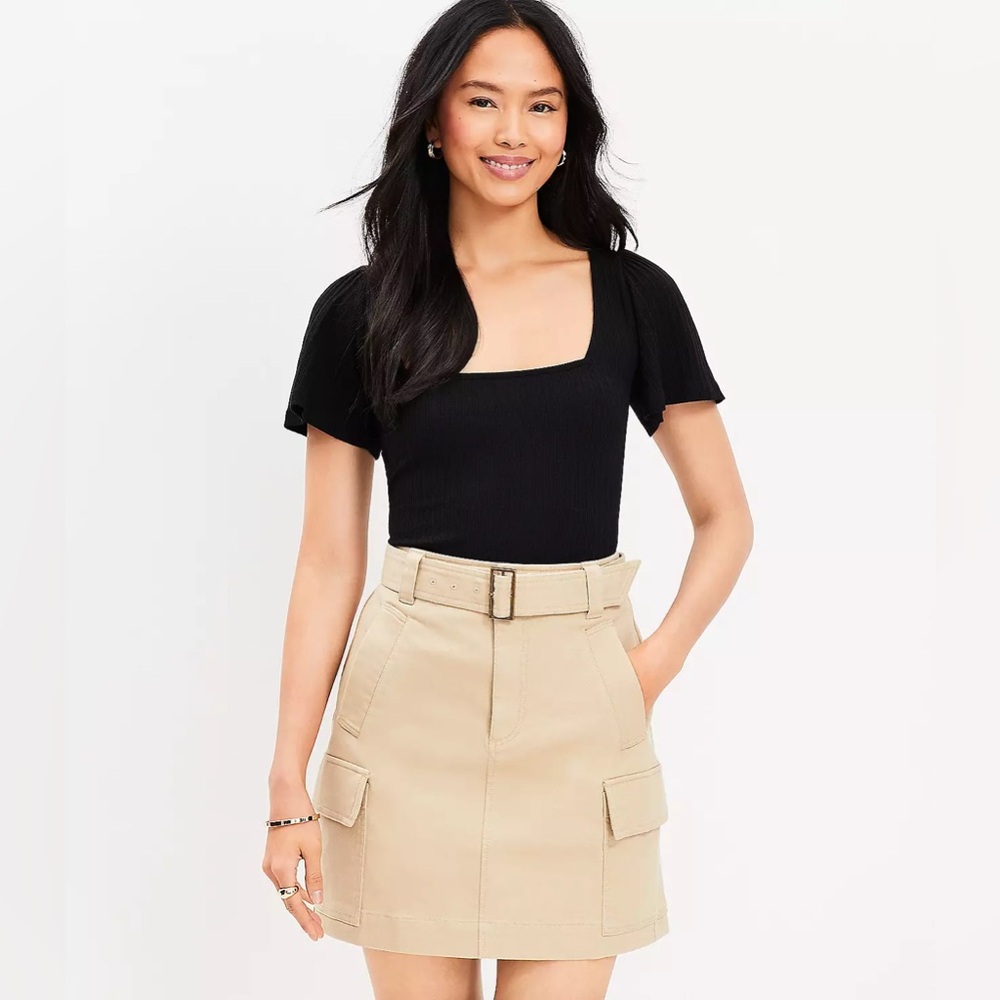 LOFT Tan Twill Cargo Belted Pocket Mini Skirt Size 6 Like New Condition